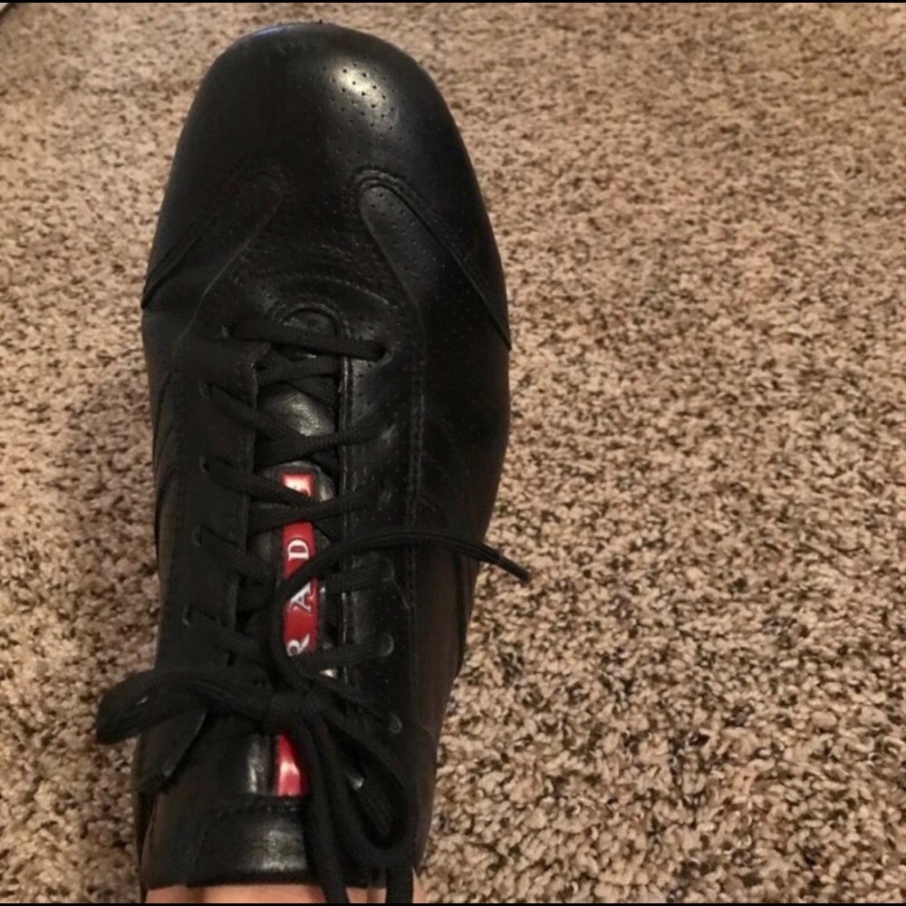 ‼️ Authenthic Prada Shoes Size 7 ‼️ - Picture 1 of 3